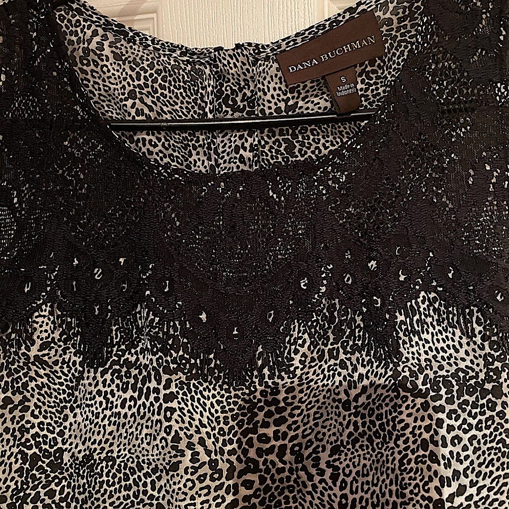 Dana Buchman Top - Picture 2 of 5